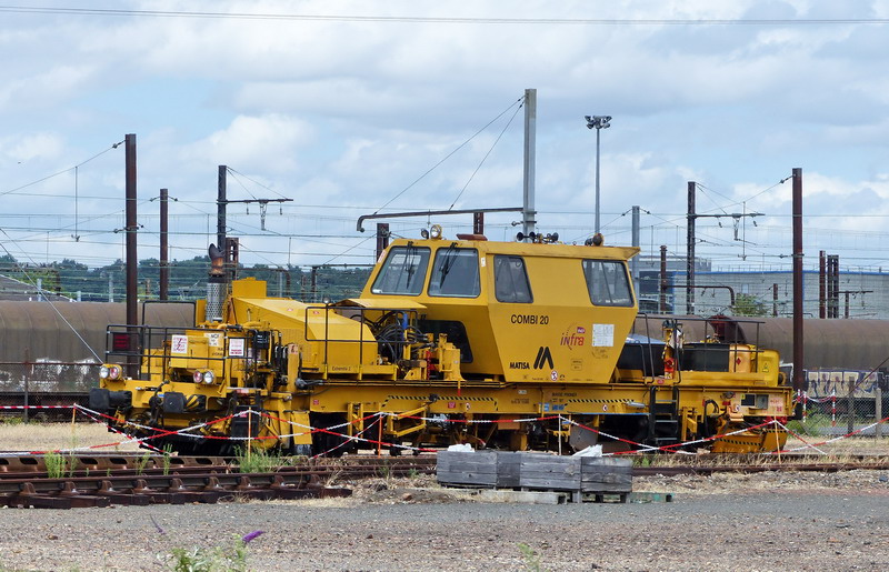 99 87 9 128 057-6 Combi 20 SNCF-INFRA-TR (2017-07-30 C2MI à SPDC).jpg