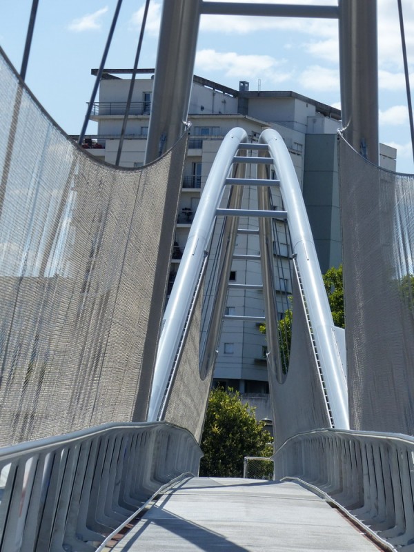 Nouvelle Passerelle de Tours (2017-08-06) (25).jpg