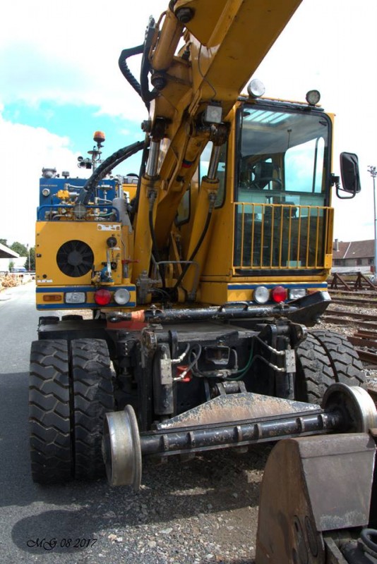 VaiaCar 704FR (2017-08-13 gare de Limoges Montjouis) Aquitaine Rail (4).jpg (95.74 Kio) Vu 2276 fois VaiaCar 704FR (2017-08-13 gare de Limoges Montjouis) Aquitaine Rail (4).jpg