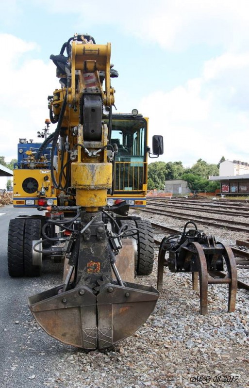 VaiaCar 704FR (2017-08-13 gare de Limoges Montjouis) Aquitaine Rail (2).jpg (159.66 Kio) Vu 2271 fois VaiaCar 704FR (2017-08-13 gare de Limoges Montjouis) Aquitaine Rail (2).jpg