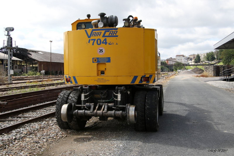 VaiaCar 704FR (2017-08-13 gare de Limoges Montjouis) Aquitaine Rail (12).jpg