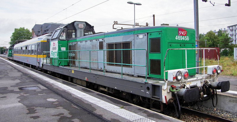 60 87 99 69 133-2 F-SNCF SU (2017-08-09 Tergnier) (7).jpg