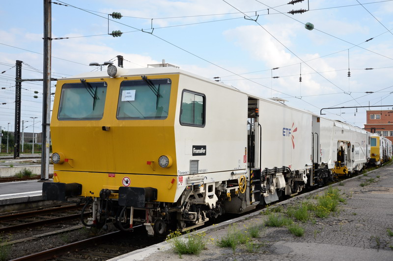 99 87 9 124 551-2 (2017-08-13 Douai).JPG