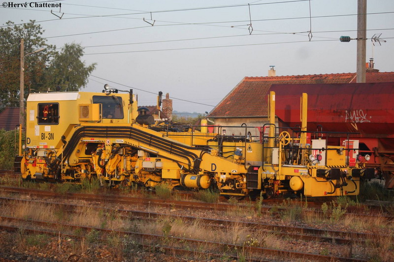 99 87 9 224 018-1 B1 3N SNCF-PN 7-318 (2017-08-29 Ormoy-Villers) (1).jpg