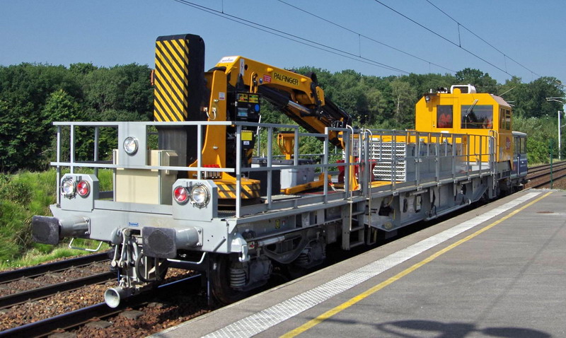 DU 94B - 8-131 (2017-08-29 gare de Mennessis) (1).jpg