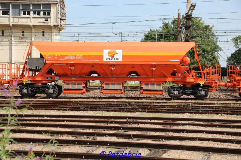 33.87.677.1428-4.JPG (496.98 Kio) Vu 617 fois 33.87.677.1428-4.JPG