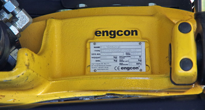Engcon Tiltrotateur EC 219 (2).jpg