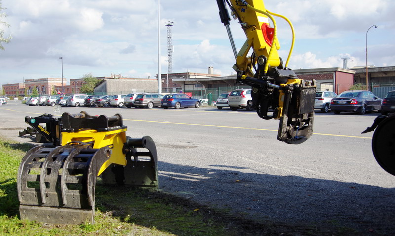 Engcon Tiltrotateur EC 219 (7).jpg