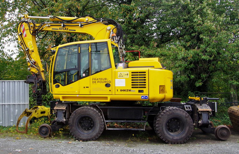 ATLAS 1604 KZW blue (2017-10-24 gare de Menin) (1).jpg
