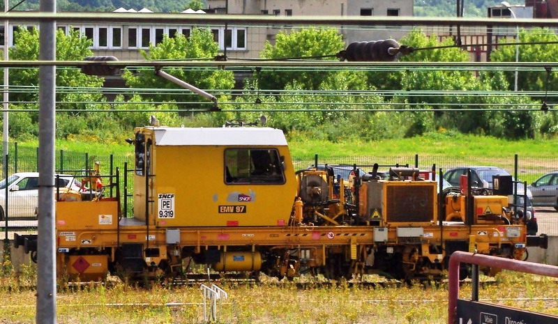 EMV 97-E n°264 SNCF-PE 9.319 (2012-07-18 Château-Thierry)(3).jpg