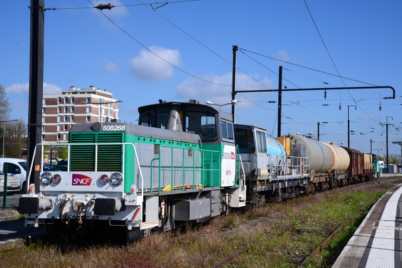 Y 8268 (2016-05-01 Douai) Train désherbeur.jpg