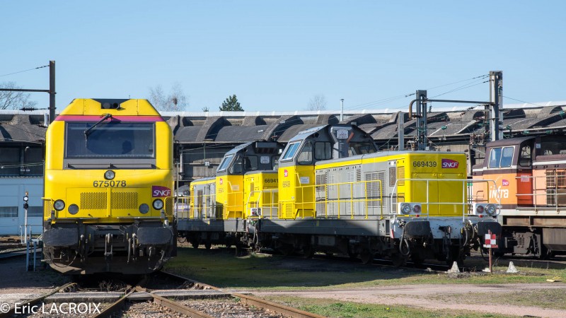 Train 2015 04 06 (30).jpg (380.62 Kio) Vu 15895 fois Train 2015 04 06 (30).jpg