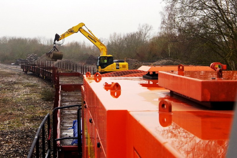 2018-02-19  base de Ham déchargement vieux ballast (3).jpg