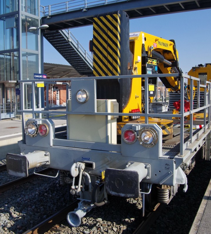 99 87 9 185 421-8 (2018-02-28 gare de Chaulnes vers Amiens) DU 94 8-131 SNCF-AM (19).jpg