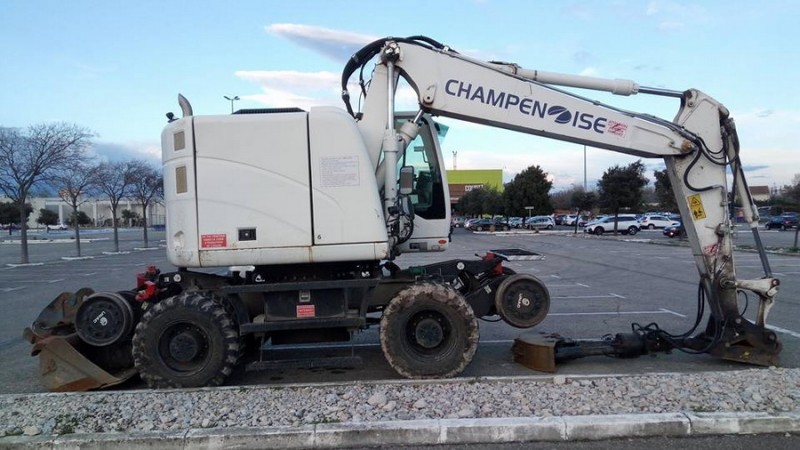 UNAC 22 TRR (2018-03-16 parkind de Carrefour à Avignin) (17).jpg (143.66 Kio) Vu 1904 fois UNAC 22 TRR (2018-03-16 parkind de Carrefour à Avignin) (17).jpg