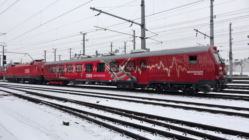 60 81 88 75 100-9 A-ÖBB (2018-03-19 St Pölten) Messwagen EM160WZ (1).jpg