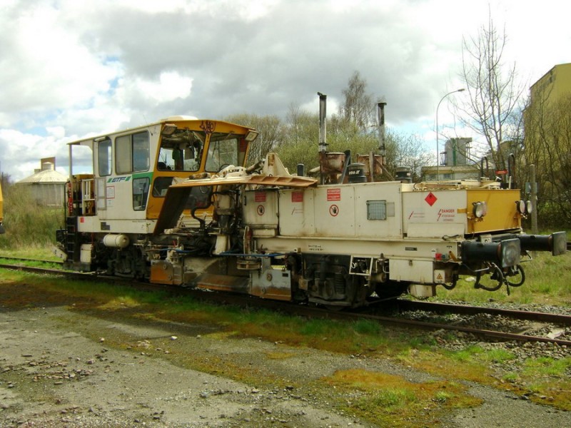 99 87 9 225 507-2 (2013-00-00 RVB à la Brochinière près de Rennes) (1).jpg