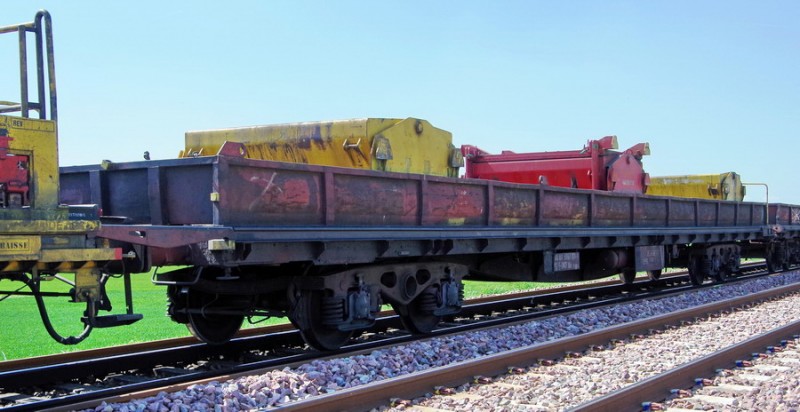 80 87 976 7 101-9 Ua R00 5 F-SNCF-PSL (2018-04-20 Monbleux PK 53,950) (1).jpg (133.62 Kio) Vu 2084 fois 80 87 976 7 101-9 Ua R00 5 F-SNCF-PSL (2018-04-20 Monbleux PK 53,950) (1).jpg