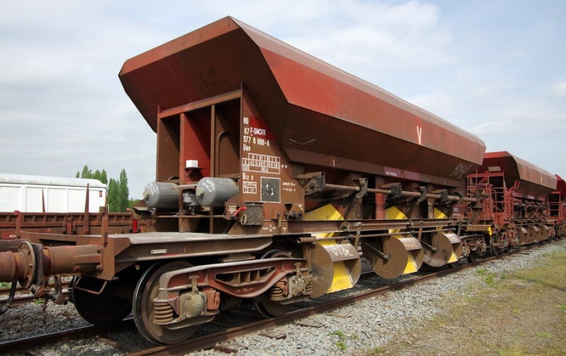 80 87 977 8 888-8 Uas D12 6 F-SNCFR (2018-04-24 Laon) (1).jpg (154.4 Kio) Vu 684 fois 80 87 977 8 888-8 Uas D12 6 F-SNCFR (2018-04-24 Laon) (1).jpg