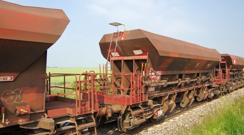 80 87 9 824-2 Uas D12 6 F-SNCFR (2018-06-04 Marcelcave).jpg