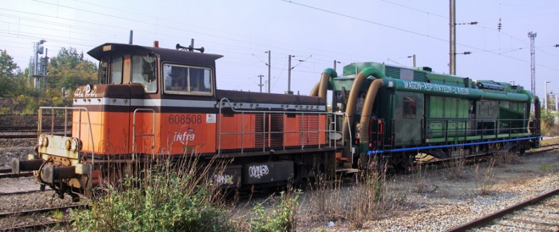 80 87 974 7 805-0 Ua W48 2 F SNCF-PN (2015-10-13 Tergnier) WAL (2).jpg