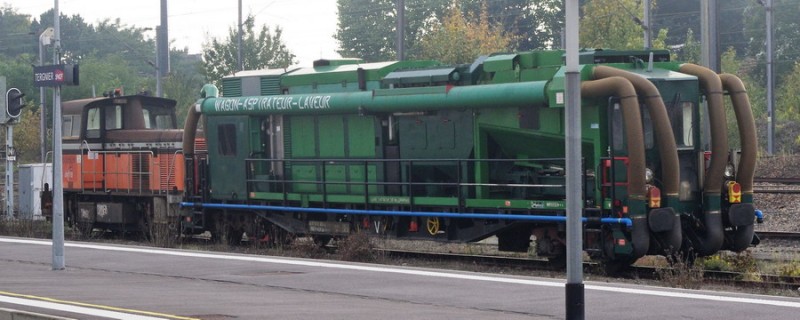 80 87 974 7 805-0 Ua W48 2 F SNCF-PN (2015-10-13 Tergnier) WAL (21).jpg