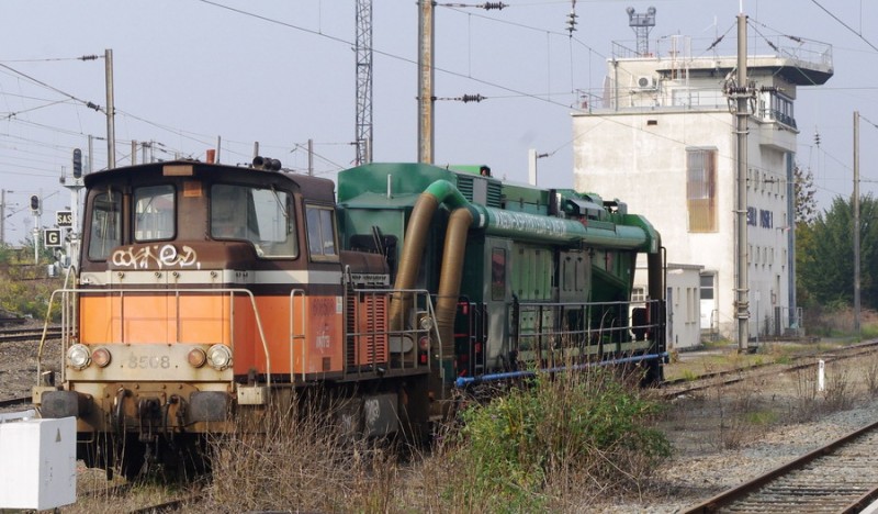 80 87 974 7 805-0 Ua W48 2 F SNCF-PN (2015-10-13 Tergnier) WAL (19).jpg