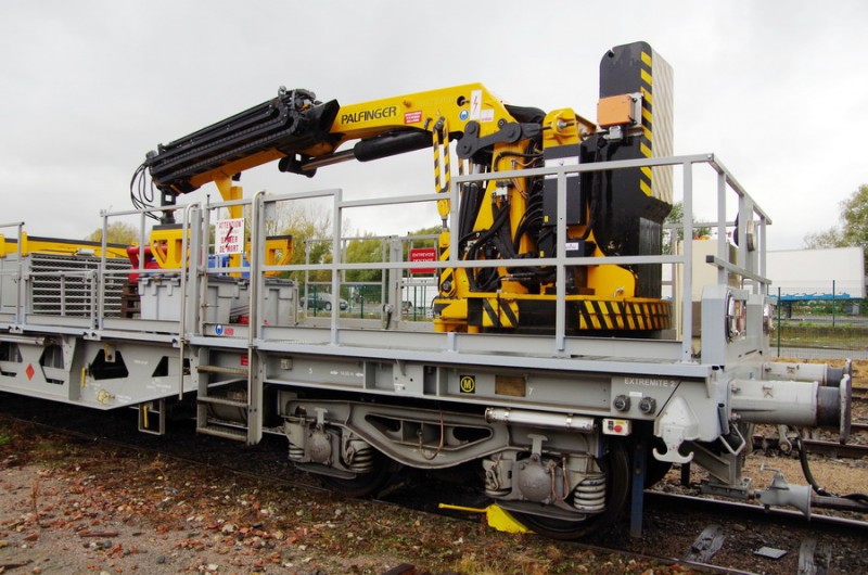 99 87 9 185 421-8 (2018-10-30 Saint Quentin) DU94 8-131 SNCF-AM (3).jpg (187.56 Kio) Vu 8470 fois 99 87 9 185 421-8 (2018-10-30 Saint Quentin) DU94 8-131 SNCF-AM (3).jpg