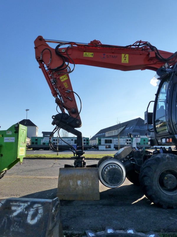 Hitachi D2R ZX170PRR (2018-12-25 SPDC) STMF (5).jpg