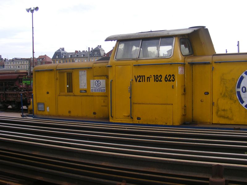 v211_910.jpg