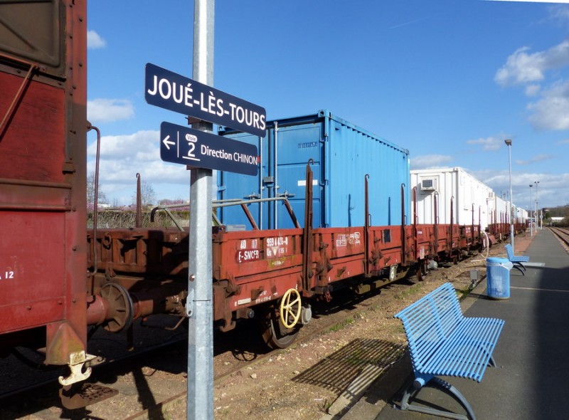 (2) 40 87 959 4 426-8 Us K55 1 F-SNCFR (2019-03-11 gare de Joué-les-Tours) (1).jpg