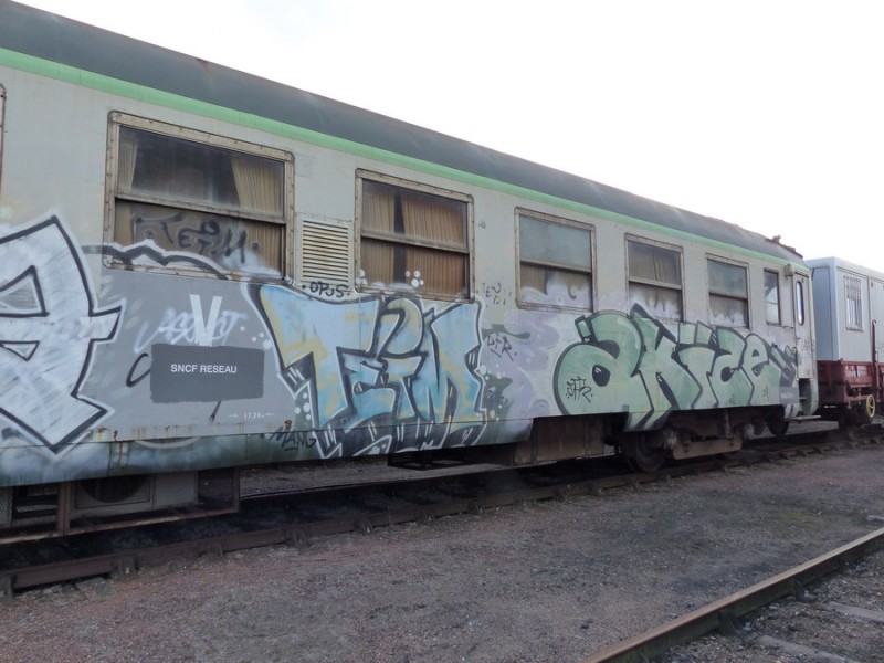 80 87 979 0 651-4 Uass H55 0 F-SNCFR (2019-03-11 gare de Joué-les-Tours) (3).jpg (172.09 Kio) Vu 6482 fois 80 87 979 0 651-4 Uass H55 0 F-SNCFR (2019-03-11 gare de Joué-les-Tours) (3).jpg
