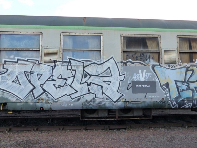 80 87 979 0 651-4 Uass H55 0 F-SNCFR (2019-03-11 gare de Joué-les-Tours) (2).jpg (187.47 Kio) Vu 6482 fois 80 87 979 0 651-4 Uass H55 0 F-SNCFR (2019-03-11 gare de Joué-les-Tours) (2).jpg