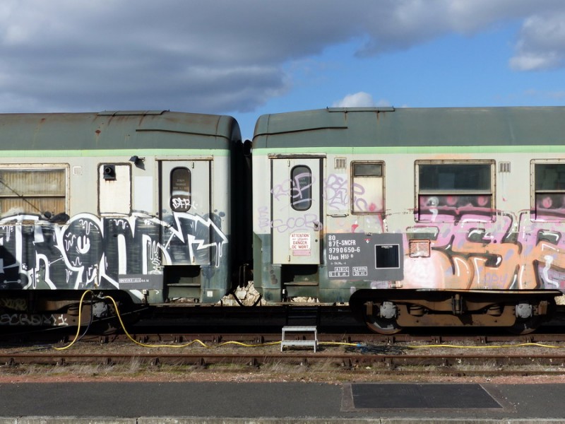 80 87 979 0 650-6 Uas H55 0 F-SNCFR (2019-03-11 gare de Joué-les-Tours) (3).jpg (191.75 Kio) Vu 8522 fois 80 87 979 0 650-6 Uas H55 0 F-SNCFR (2019-03-11 gare de Joué-les-Tours) (3).jpg