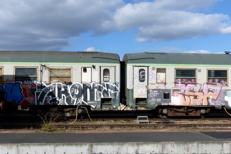 80 87 979 0 650-6 Uas H55 0 F-SNCFR (2019-03-11 gare de Joué-les-Tours) (2).jpg (170.41 Kio) Vu 8523 fois 80 87 979 0 650-6 Uas H55 0 F-SNCFR (2019-03-11 gare de Joué-les-Tours) (2).jpg