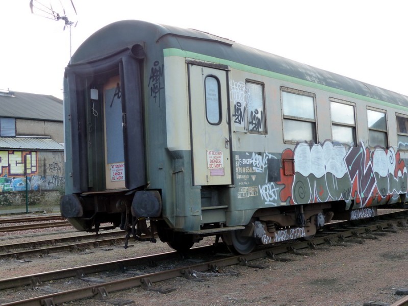 80 87 979 0 650-6 Uas H55 0 F-SNCFR (2019-03-11 gare de Joué-les-Tours) (18).jpg