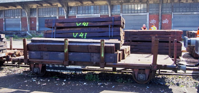 99 87 9 750 121-5 SNCF-LL (2019-03-19 St Quentin) (5).jpg (159.97 Kio) Vu 5490 fois 99 87 9 750 121-5 SNCF-LL (2019-03-19 St Quentin) (5).jpg