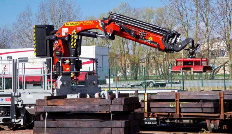 99 87 9 750 121-5 SNCF-LL (2019-03-19 St Quentin) (3).jpg (222.58 Kio) Vu 5490 fois 99 87 9 750 121-5 SNCF-LL (2019-03-19 St Quentin) (3).jpg