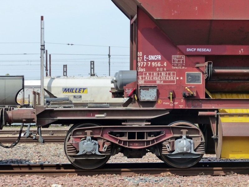 80 87 977 7 956-4 Uas D12 6 F-SNCFR (2019-04-15 SPDC) (2).jpg