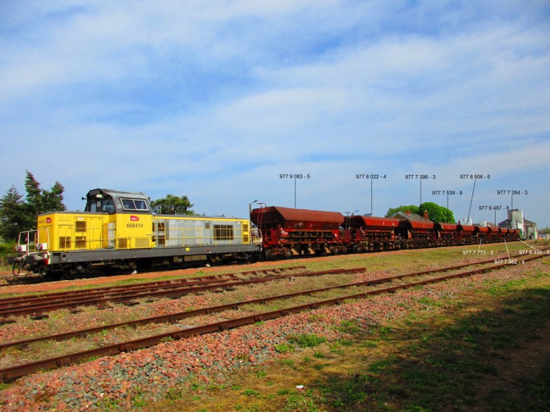 (74) Position trémies Uas.jpg (227.63 Kio) Vu 5866 fois (74) Position trémies Uas.jpg