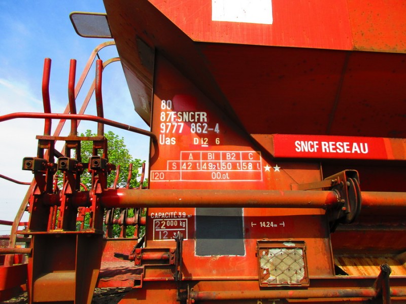 (56)  Détail Trémie Uas 80 87 F-SNCFR 977 7 862 -4 INFRA.jpg