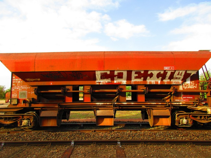 (61) Trémie Uas 80 87 F-SNCFR 977 8 506 -6.jpg