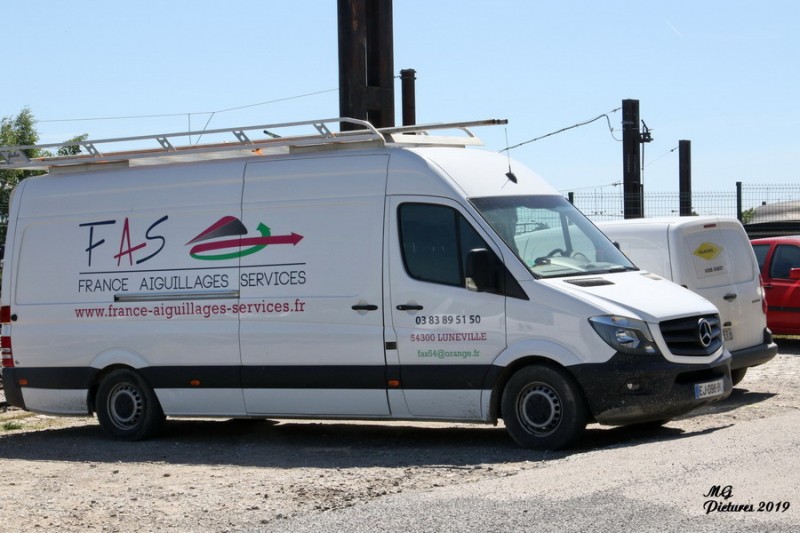 2019-05-14 Puy-Imbert (26).jpg (163.88 Kio) Vu 3989 fois 2019-05-14 Puy-Imbert (26).jpg