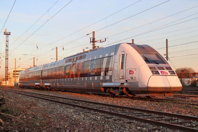 X 72633-634 (2019-04-05 poste 1 du Bourget) (1).jpg (172.32 Kio) Vu 29356 fois X 72633-634 (2019-04-05 poste 1 du Bourget) (1).jpg