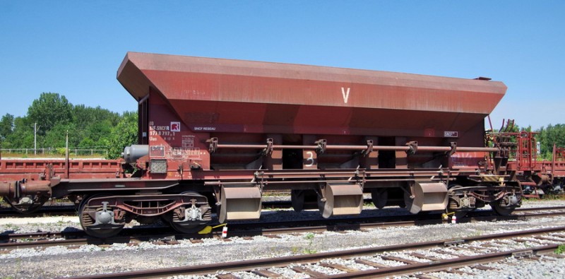 80 87 977 8 797-1 Uas D12 6 F-SNCR (2019-07-23 Longueau) TR (1).jpg