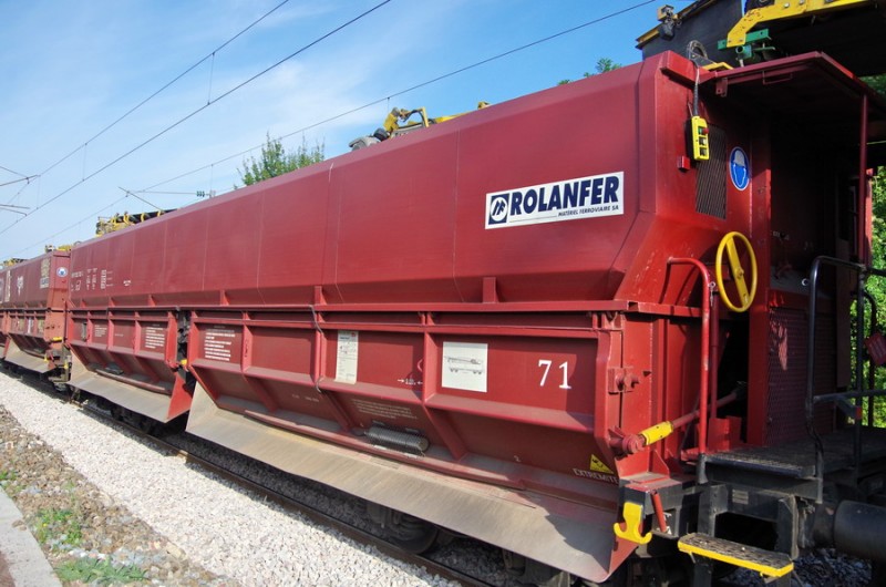 99 87 9 352 722-2 (2019-08-27 gare de Famechon) TR 71 (6).jpg (175.87 Kio) Vu 451 fois 99 87 9 352 722-2 (2019-08-27 gare de Famechon) TR 71 (6).jpg