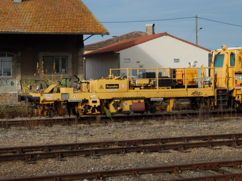 108-16 GS4 - 99 87 9 122 061 4 - SNCF (13) (Copier).JPG