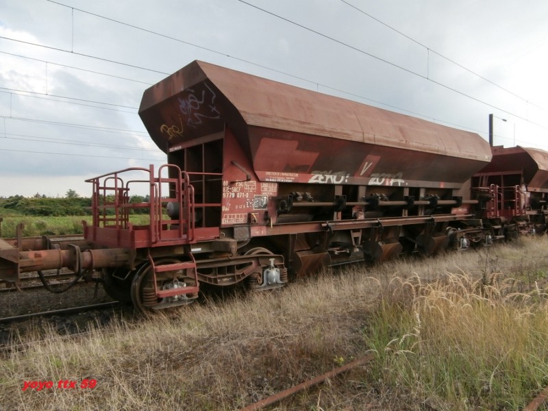 Uas D12-6 80 87 977 9 071-0=3.JPG