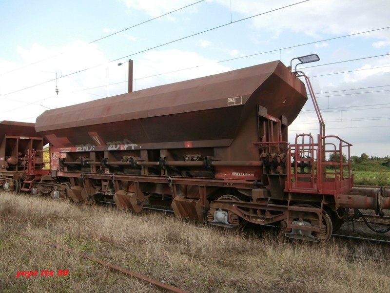 Uas D12-6 80 87 977 9 071-0=4.JPG