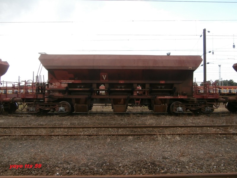 Uas D12-6 80 87 977 9 071-0=6.JPG